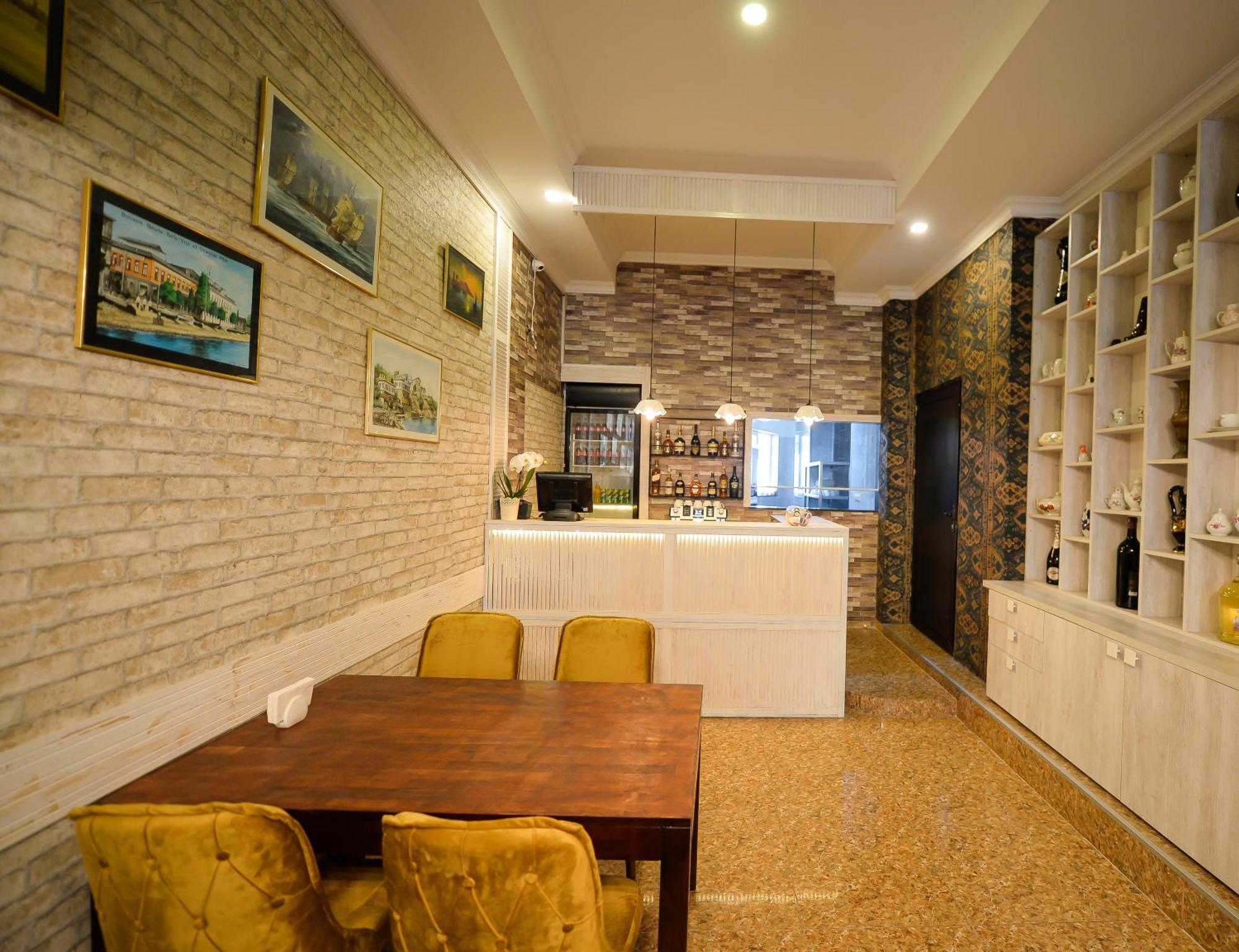 Aura Boutique Hotel Batumi Ngoại thất bức ảnh