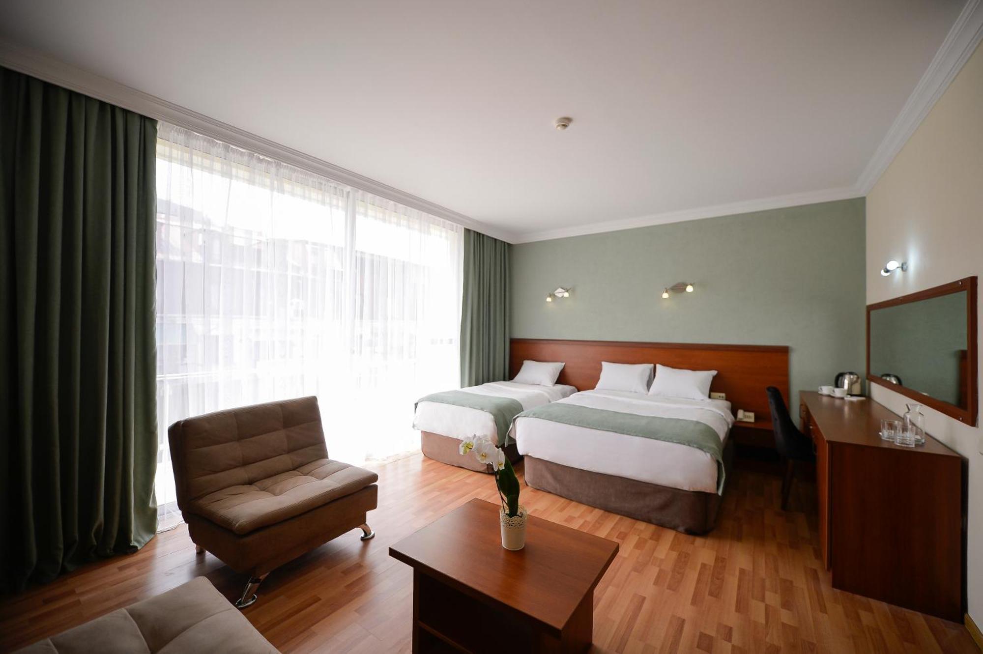 Aura Boutique Hotel Batumi Ngoại thất bức ảnh